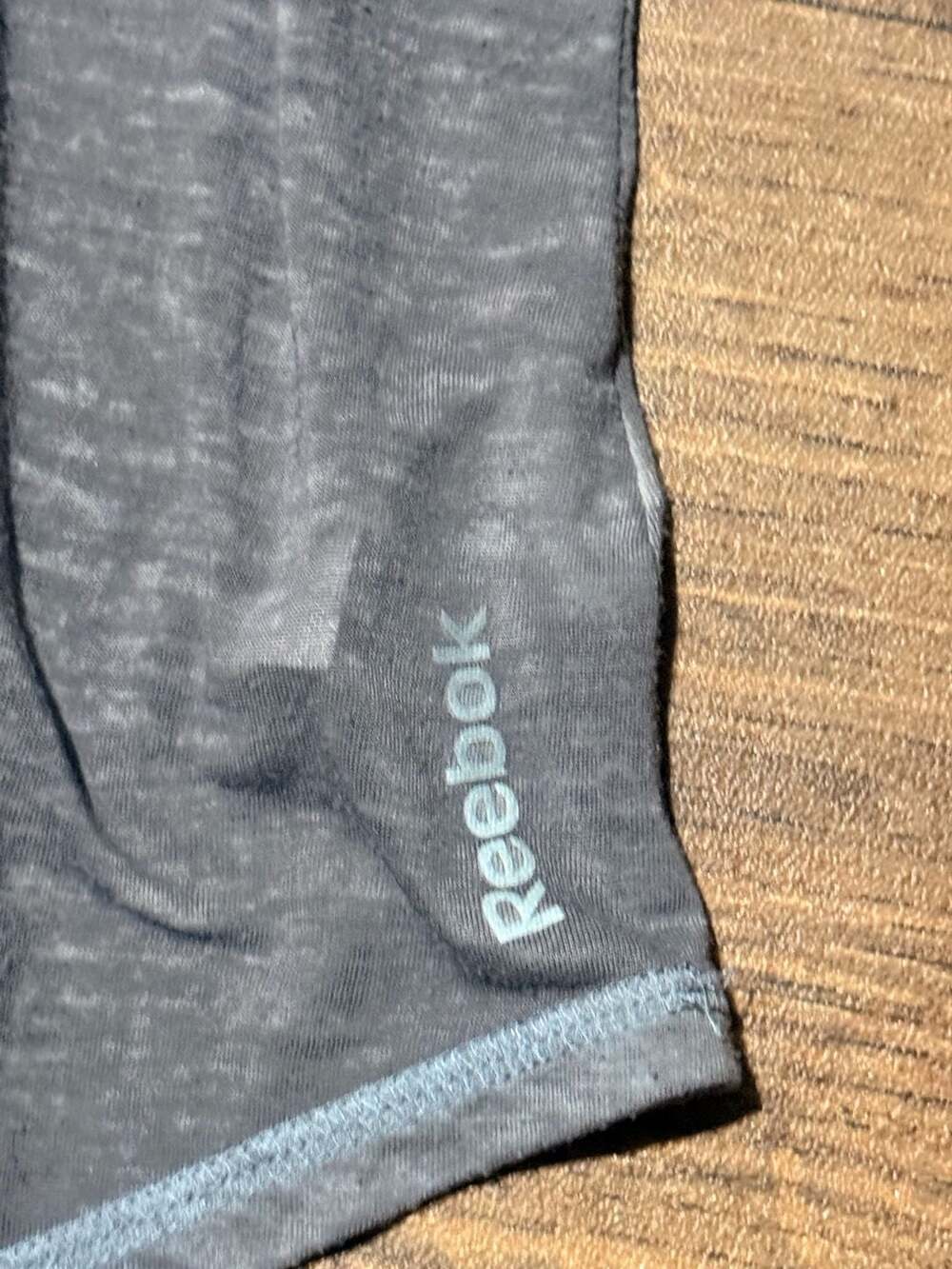 Reebok Women's Gray and Black 3/4 Sleeve Raglan Baseball Tee Size M - Picture 3 of 5